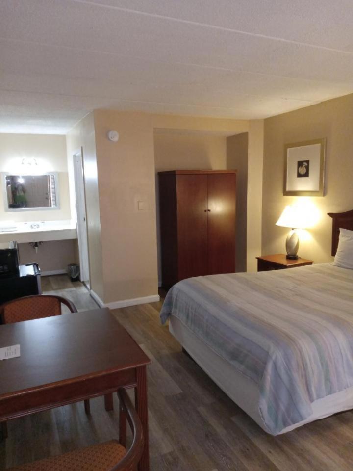 APM Inn&Suites Winchester Eksteriør bilde