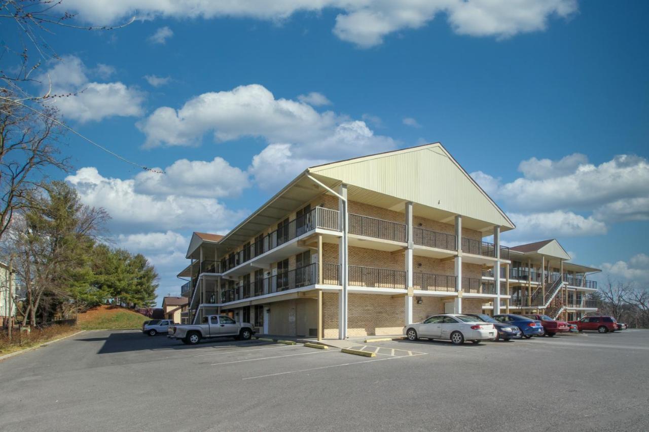 APM Inn&Suites Winchester Eksteriør bilde
